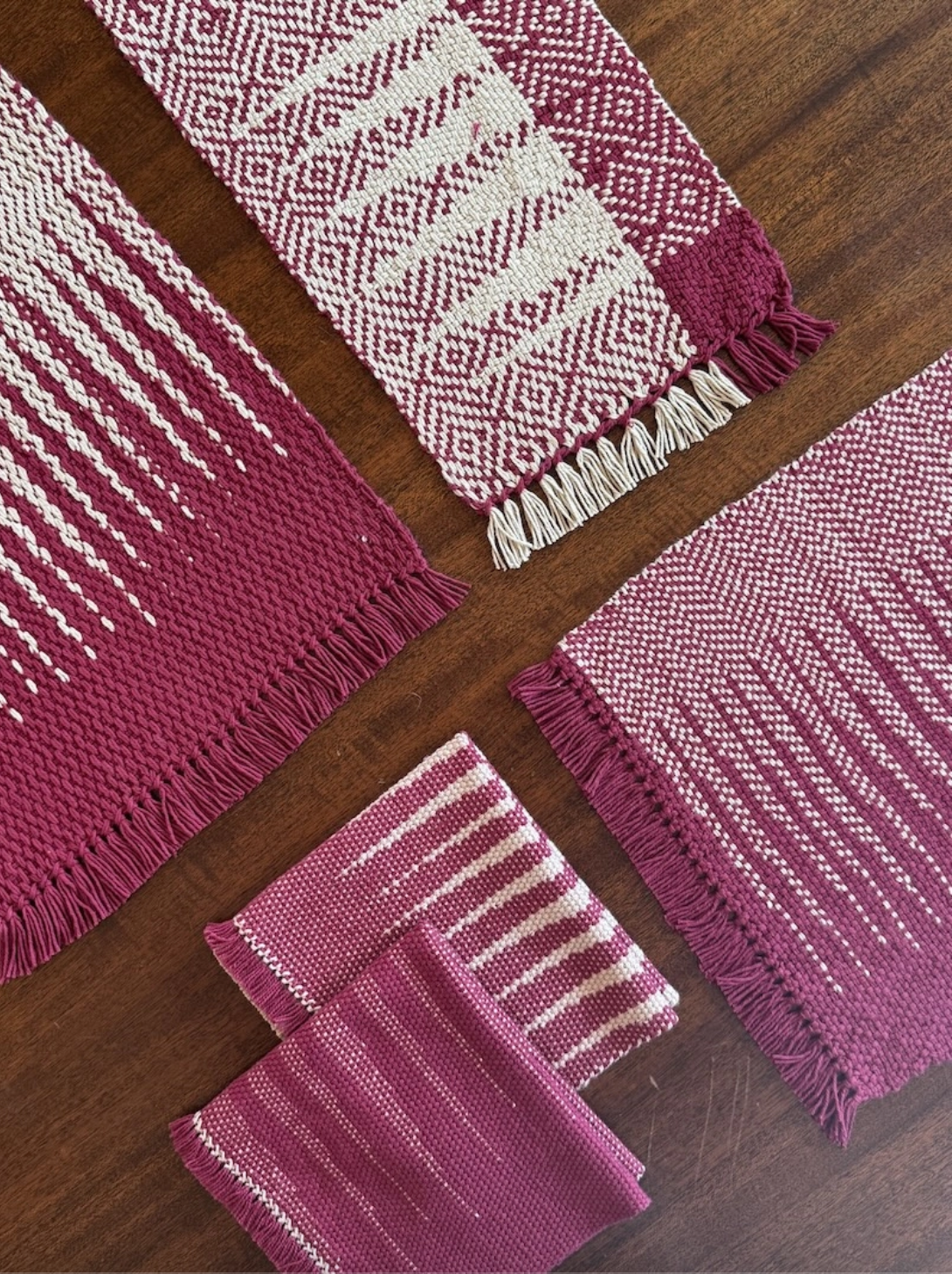 Clasped Warp and Weft On The Same Warp Weave-Along Pattern